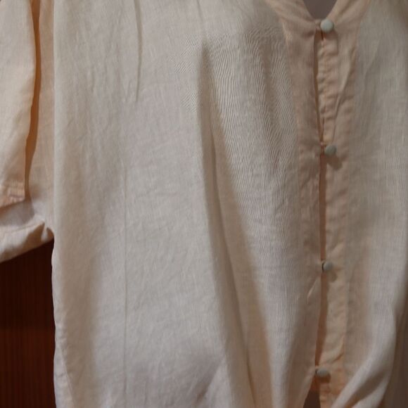 Vince Camuto Large Linen Cropped Tie-Front Blouse - Pastel Peach 100% linen - Picture 4 of 10